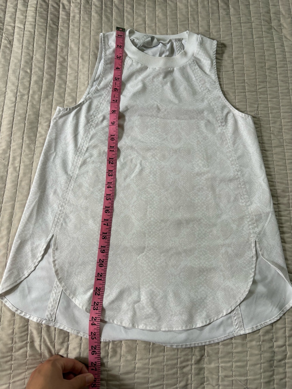 Athleta Zephyr Print Tank Top in the Viper Gray - Picture 3 of 7